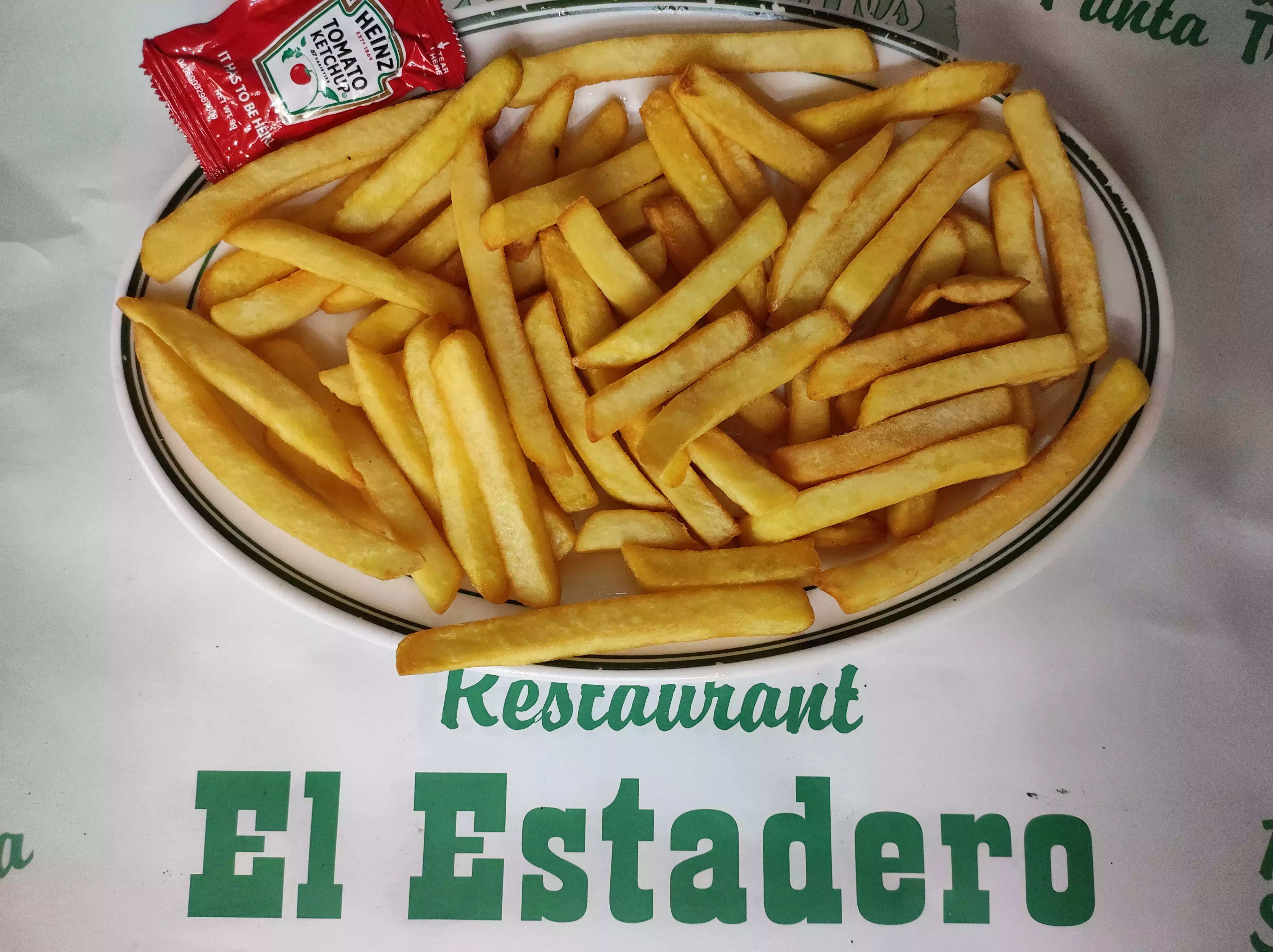 RACIÓN DE PAPAS FRITAS